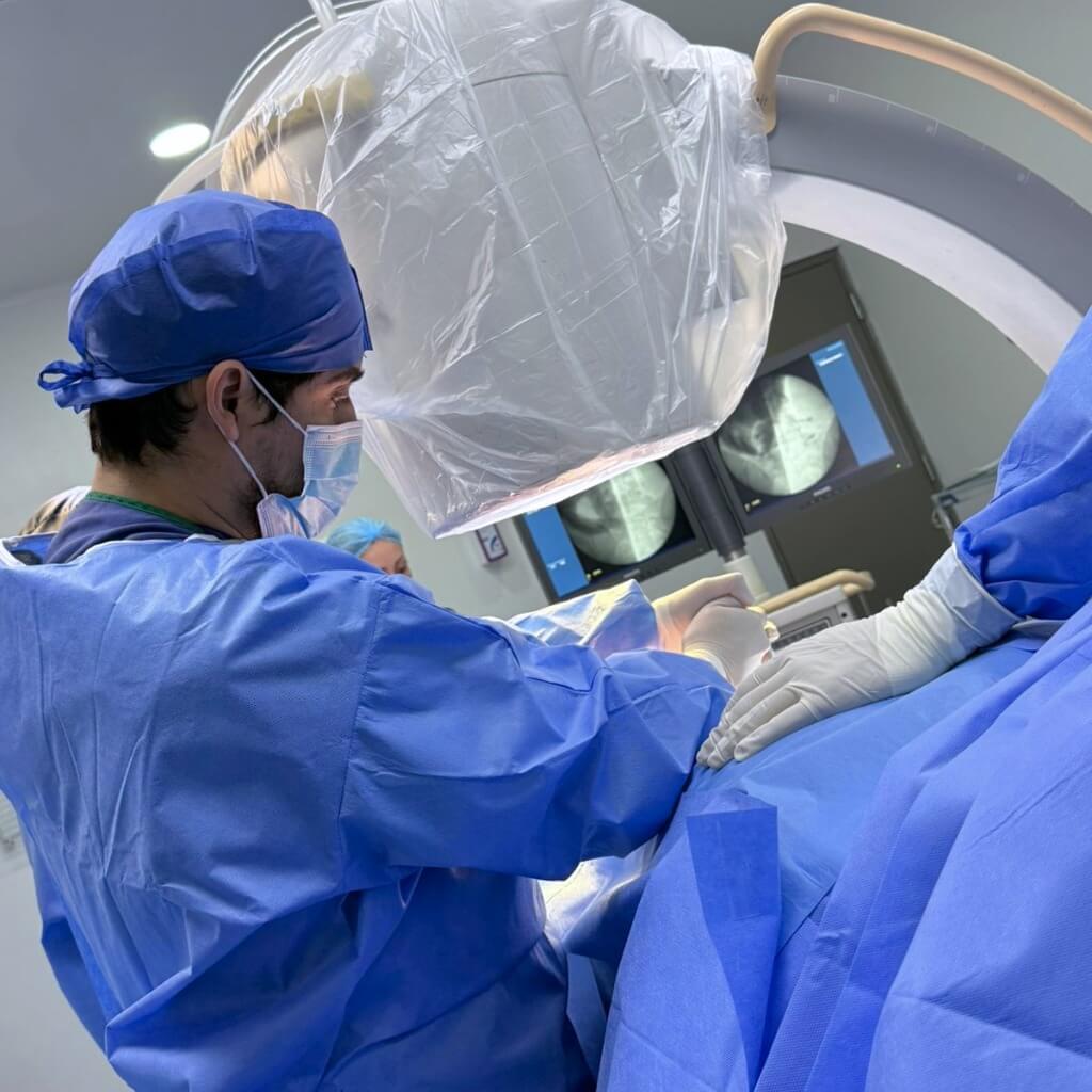 Cirugia de columna Dr. Hazael Vallejo Guerrero