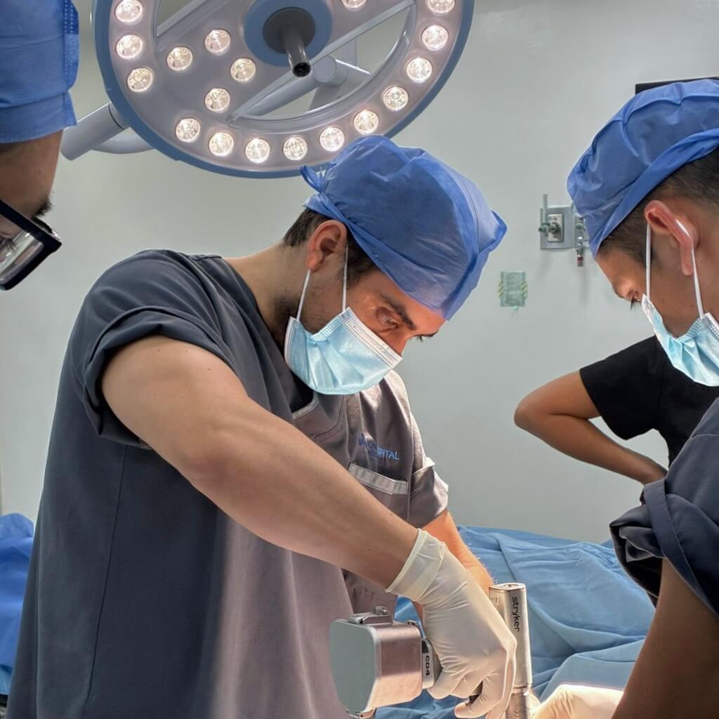 Cirugia de rodilla Dr. Hazael Vallejo Guerrero