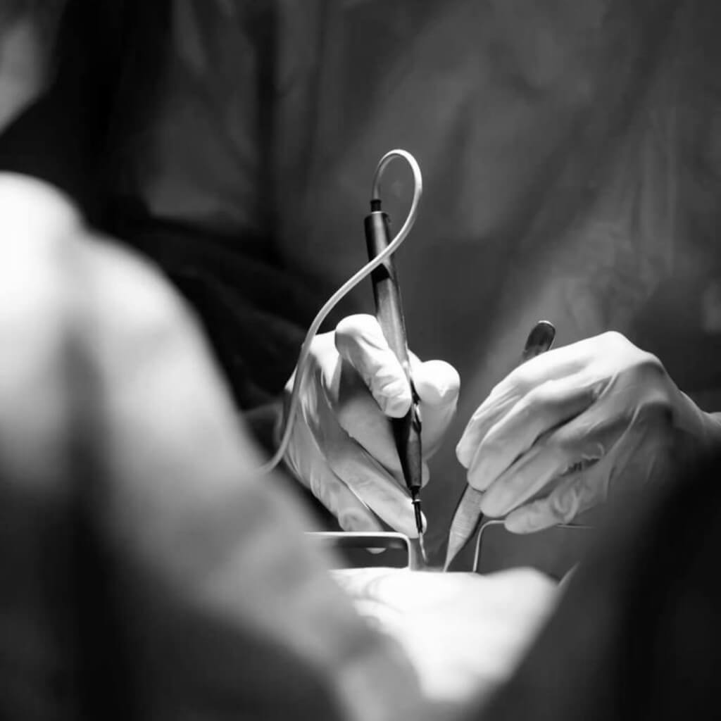 Cirugia percutanea de columna Dr. Hazael Vallejo Guerrero